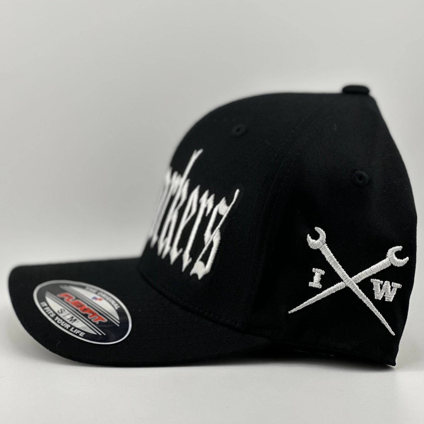 IW OLD ENGLISH FLEXFIT HAT